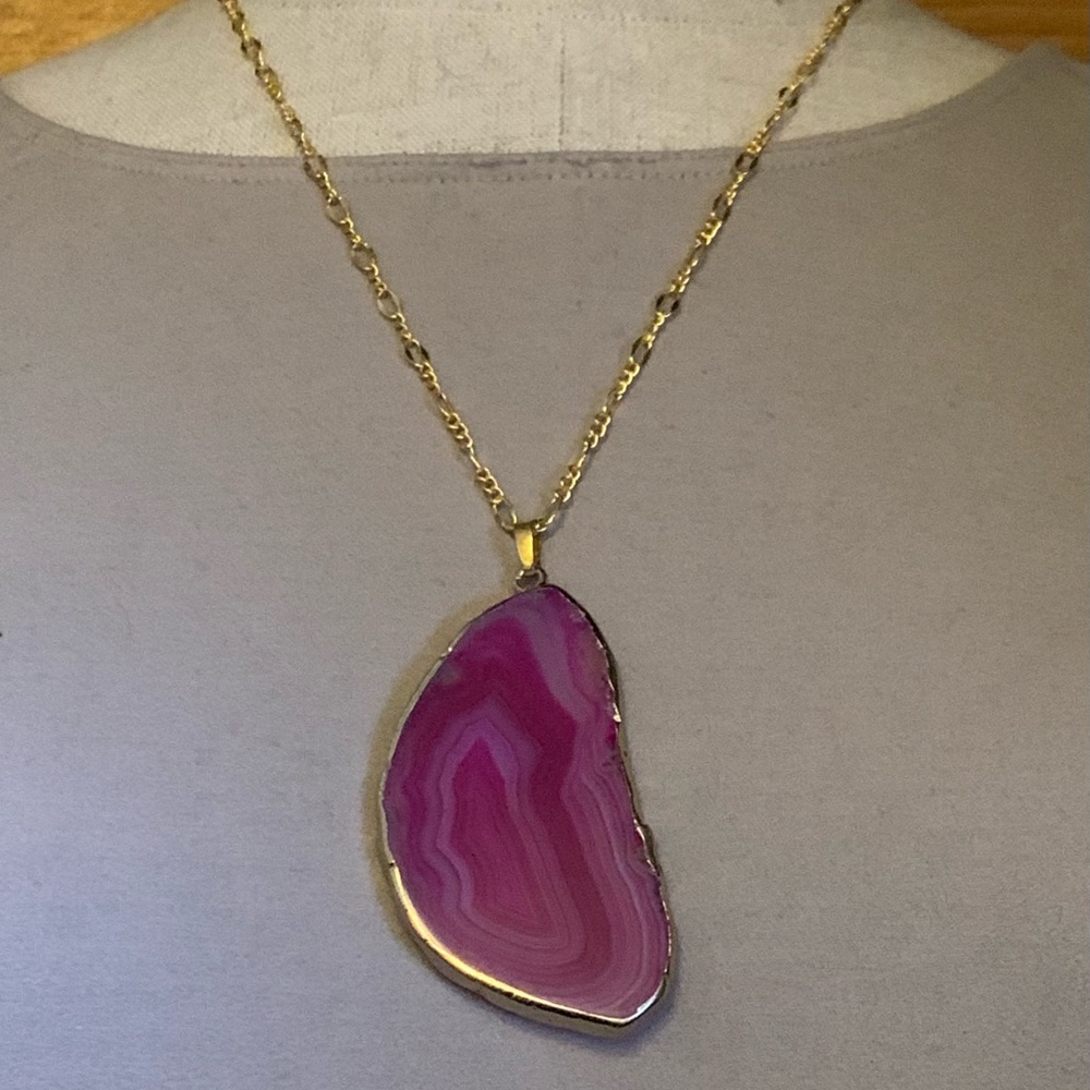 Sliced Hot Pink Agate Pendant & Gold Necklace